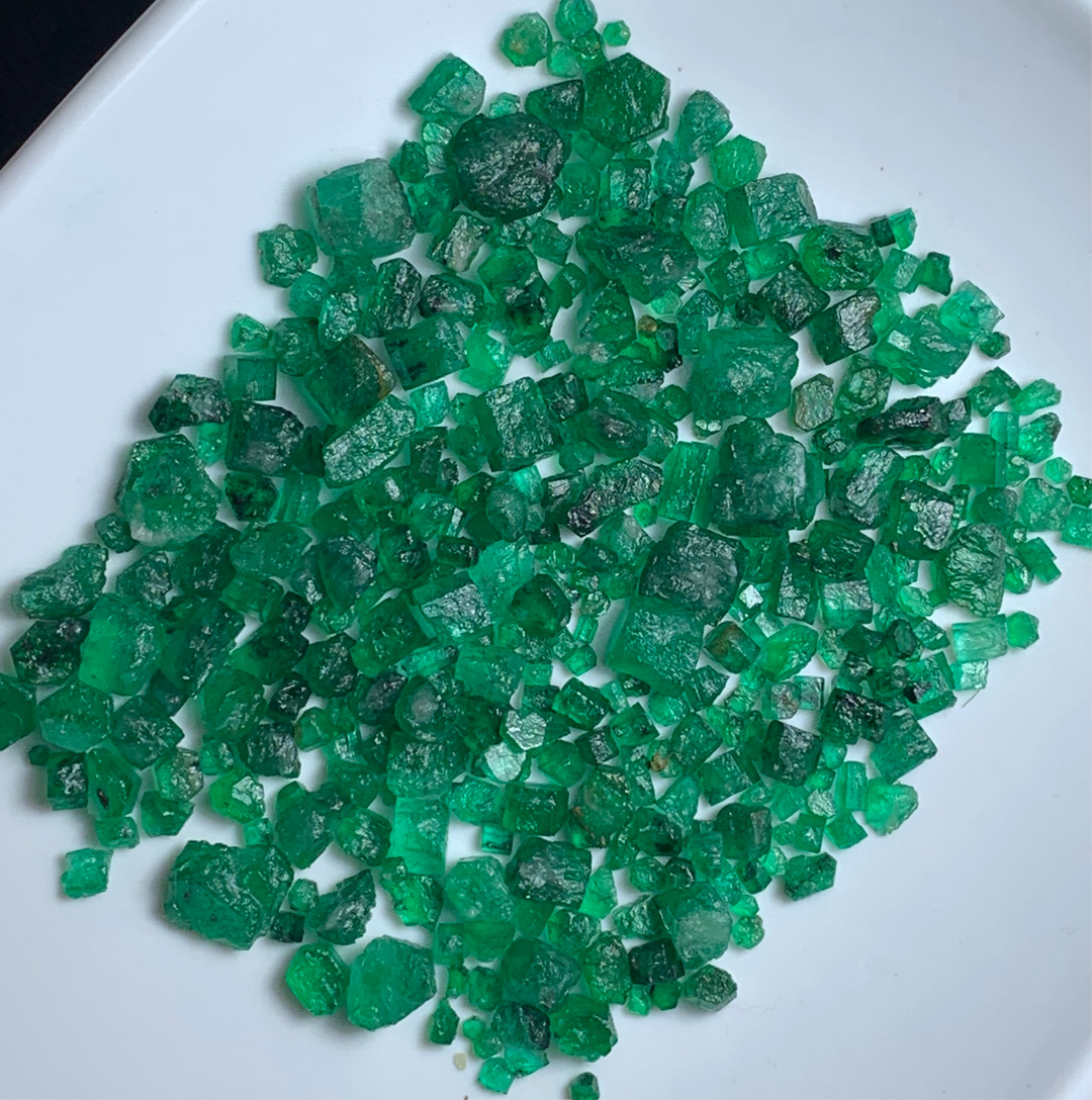 115.90 Carats Facet Rough Emerald Parcel From Swat Pakistan