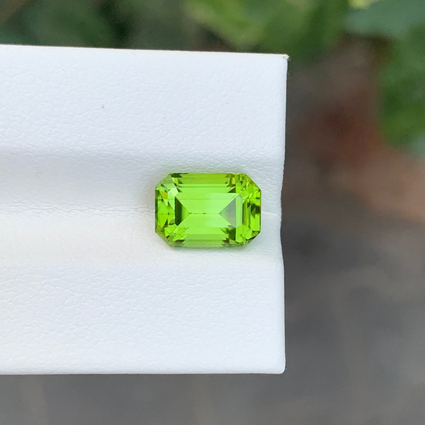 3.35 Carats Green Peridot Stone Emerald Cut Natural Pakistani Gemstone