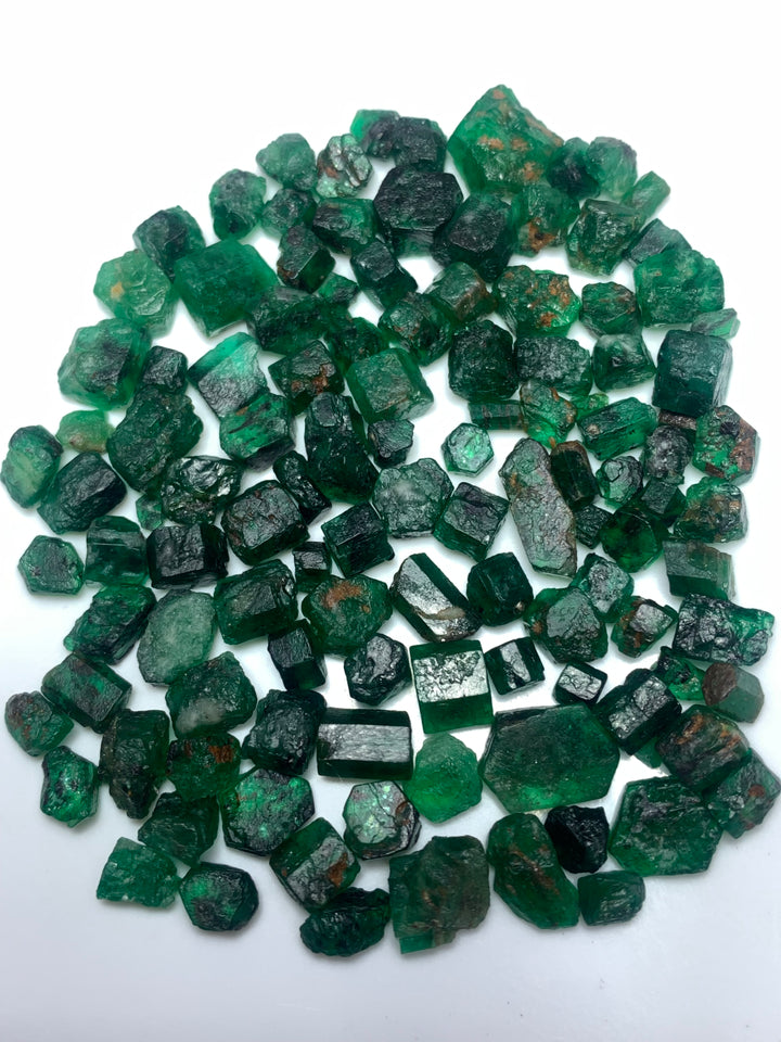 122.20 Carats Stunning Facet Rough Emerald