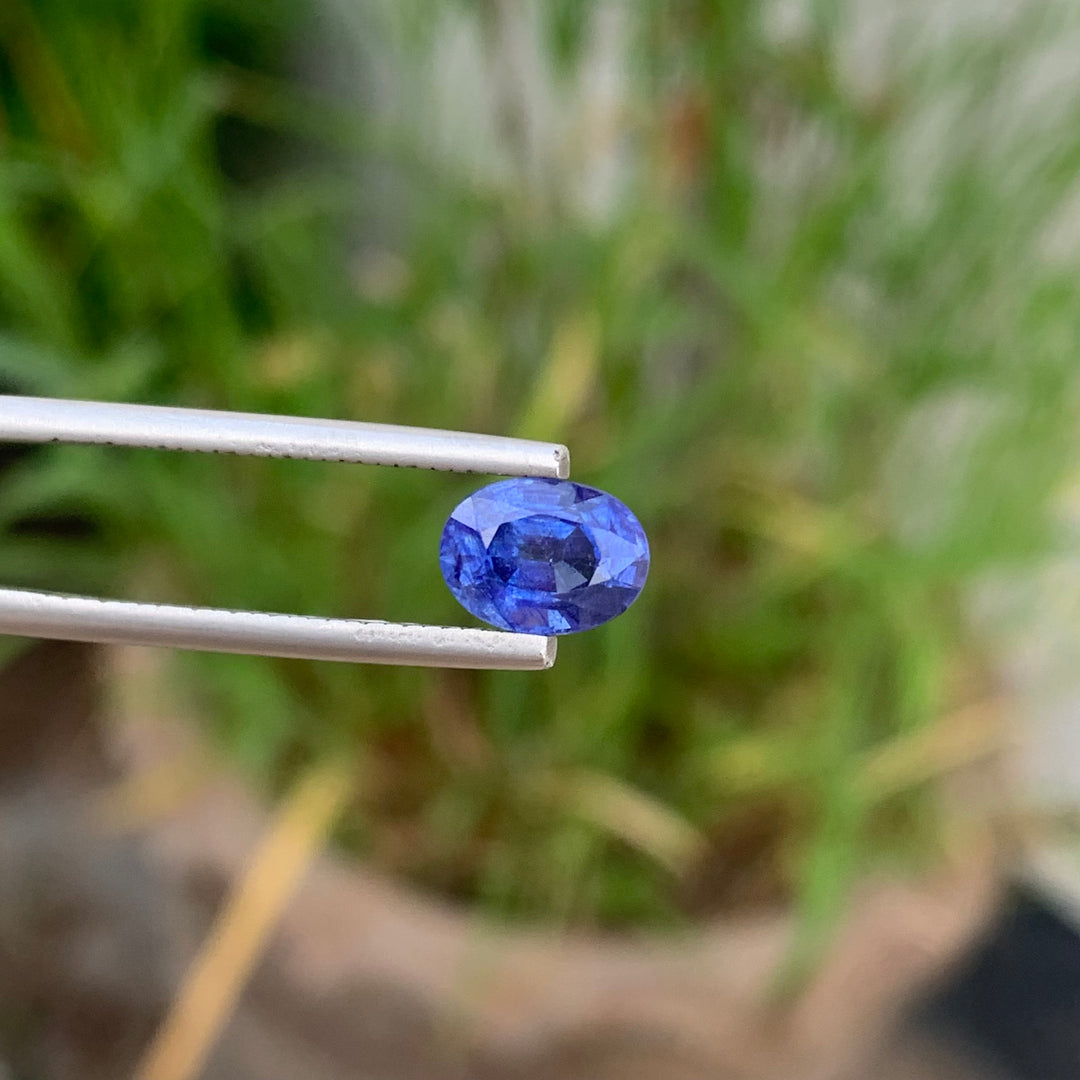 1.85 Carats Glamorous Faceted Deep Blue Sapphire