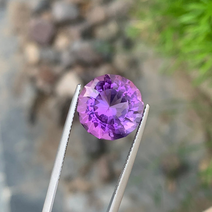 7.75 Carats Pretty Natural Faceted Round Cut Amethyst