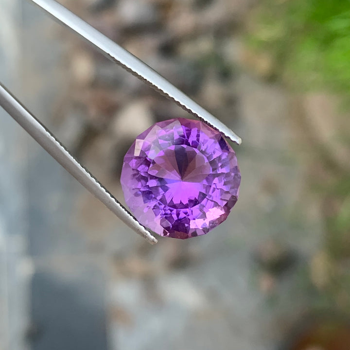 7.75 Carats Pretty Natural Faceted Round Cut Amethyst