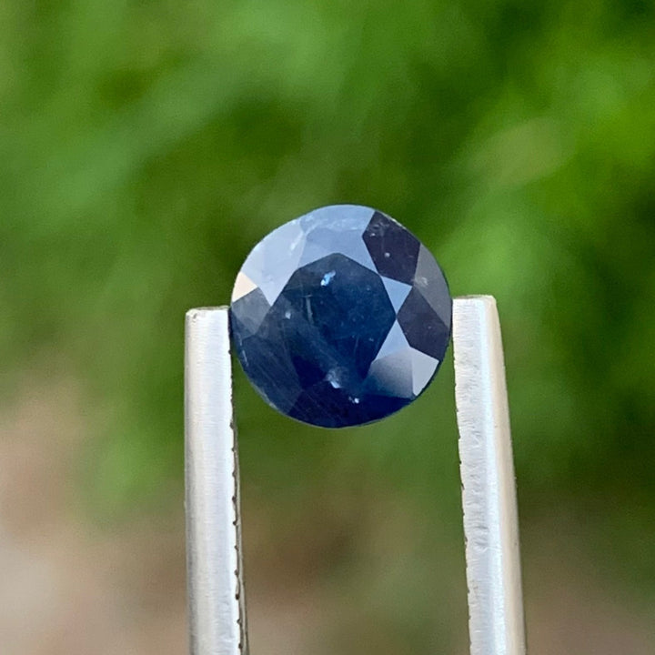 1.65 Carats Magnificent Natural Loose Round Shape Sapphire