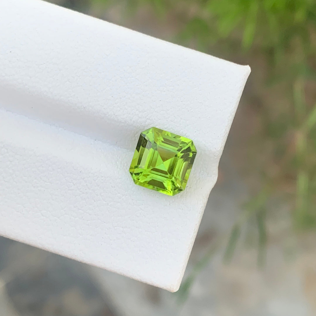 2.95 Carats Stunning Natural Loose Ascher Cut Apple Green Peridot