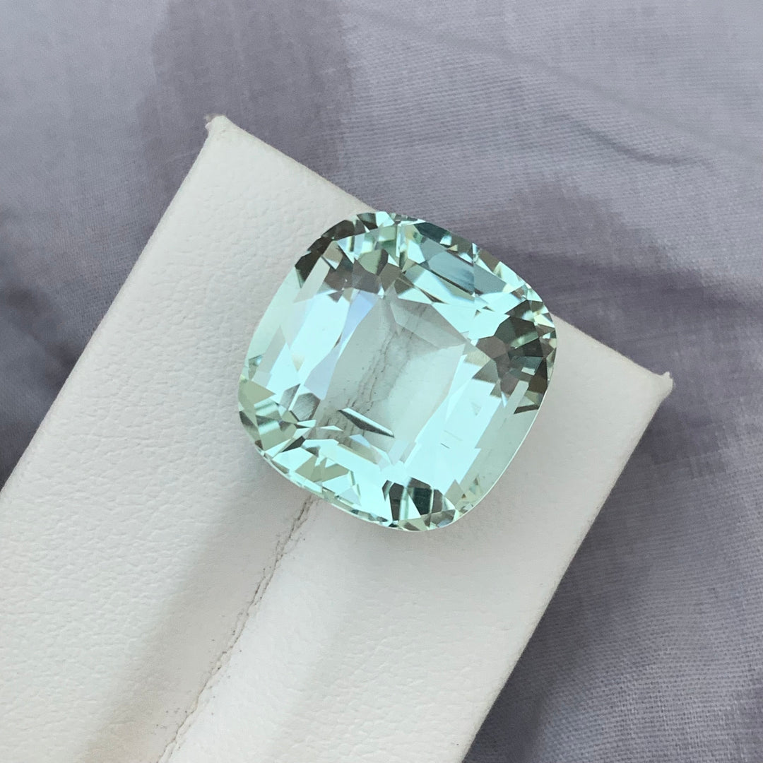 22.95 Carats Glamorous Natural Faceted Green Aquamarine