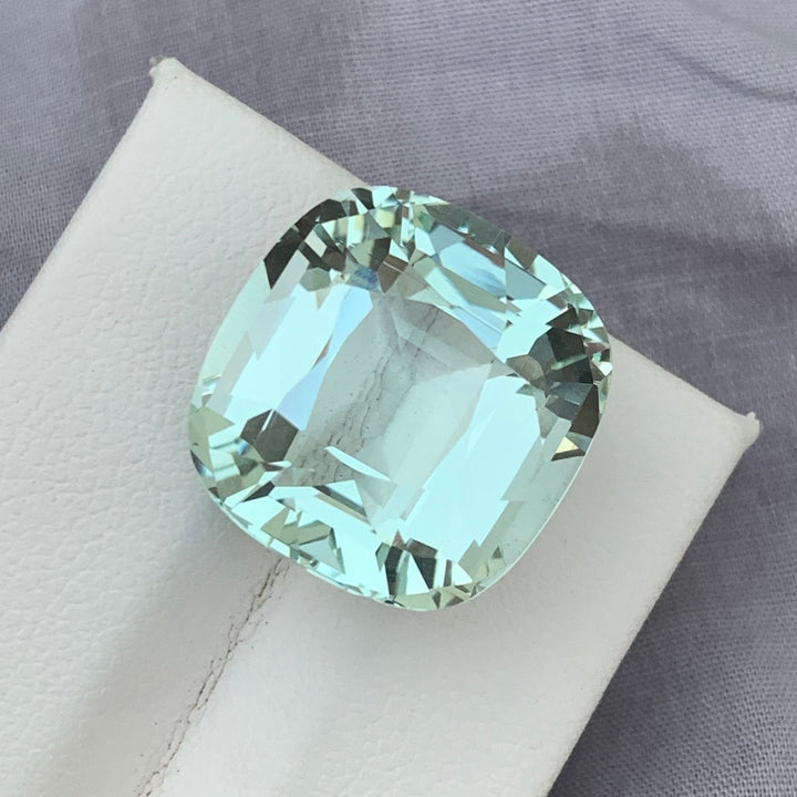 22.95 Carats Glamorous Natural Faceted Green Aquamarine