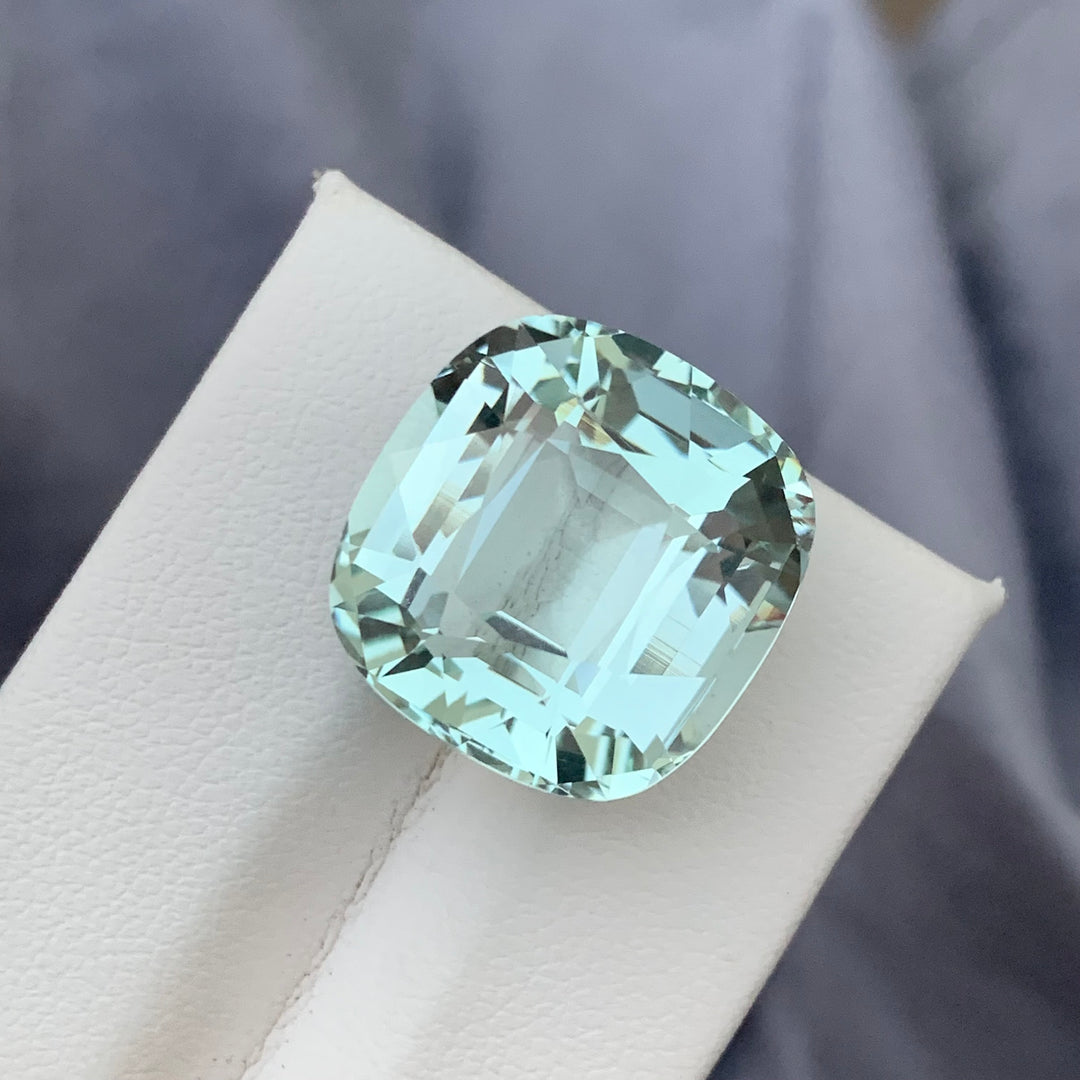 22.95 Carats Glamorous Natural Faceted Green Aquamarine