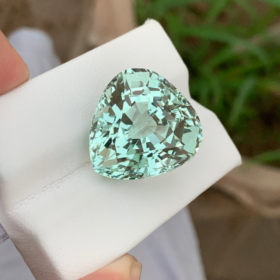 29.65 Carats Amazing Natural Loose Heart Shape Green Aquamarine