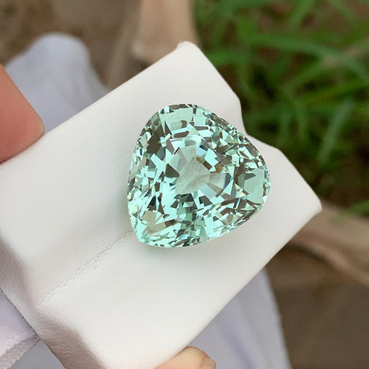 29.65 Carats Amazing Natural Loose Heart Shape Green Aquamarine