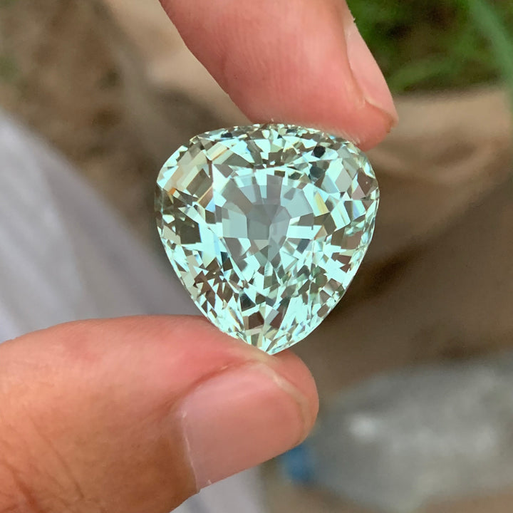 29.65 Carats Amazing Natural Loose Heart Shape Green Aquamarine