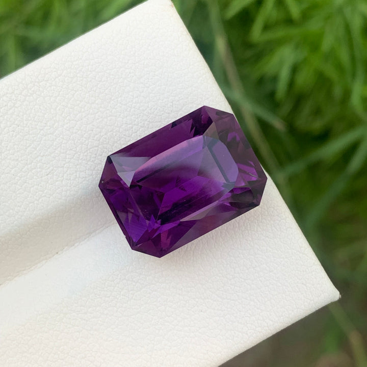 15.55 Carats Lovely Loose Emerald Shape Purple Amethyst