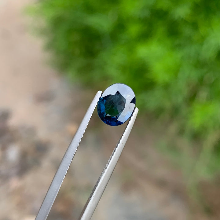 1.95 Carats Lovely Natural Loose Dark Blue Sapphire