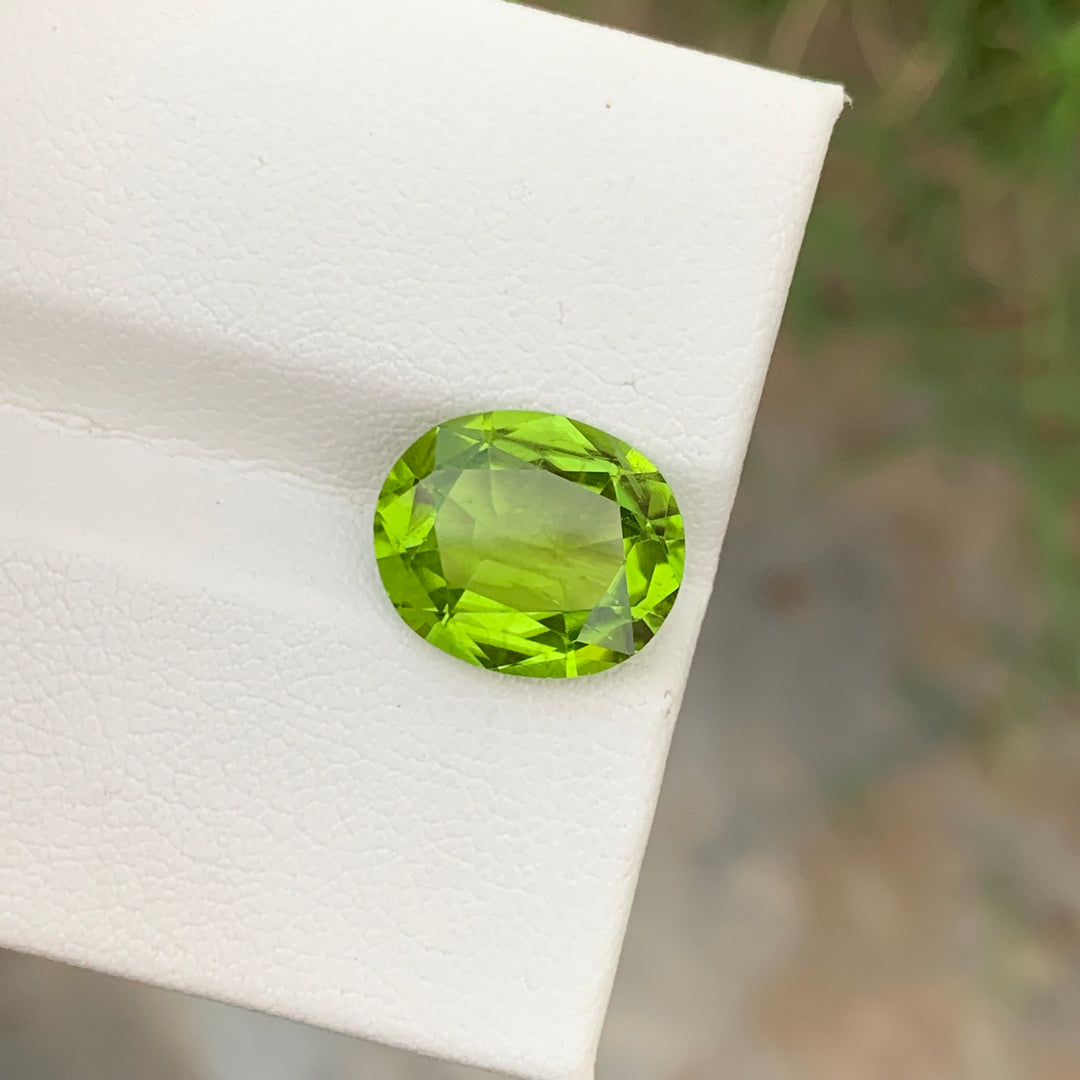 5.35 Carats Gorgeous Natural Loose Apple Green Peridot