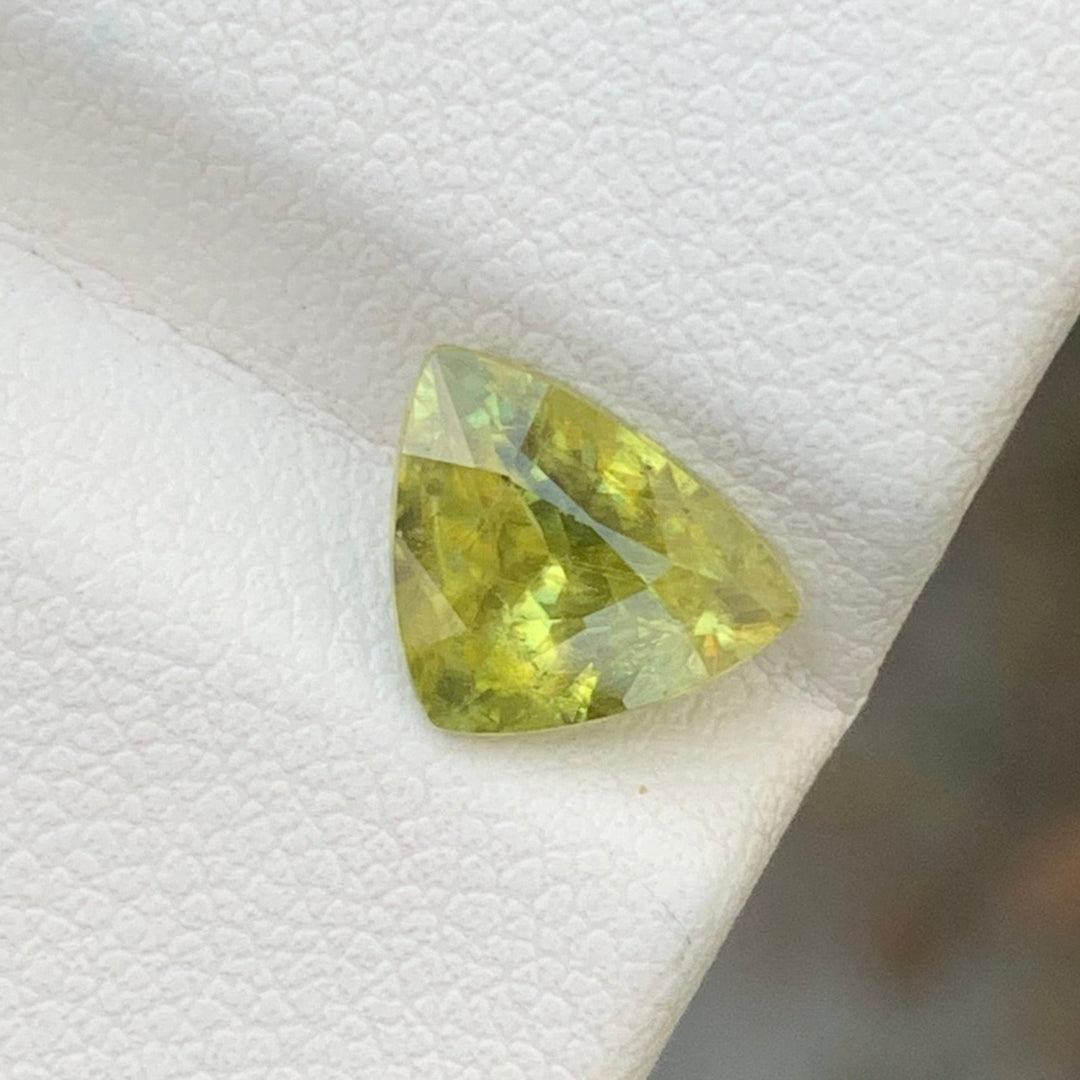 1.65 Carats Lovely Natural Loose Trilliant Shape Sphene