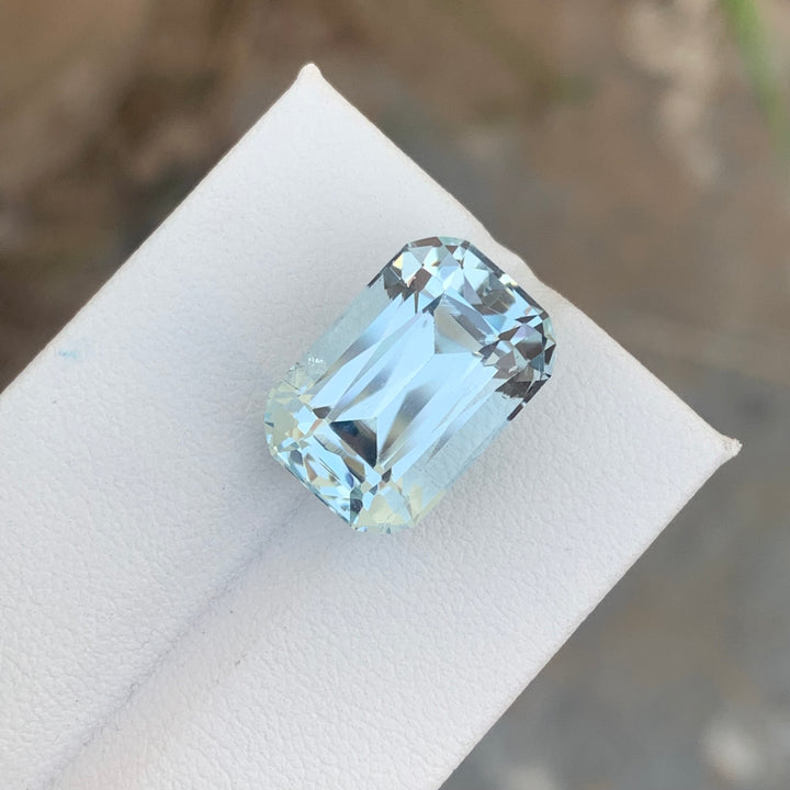 10.90 Carats Lovely Natural Loose Aquamarine