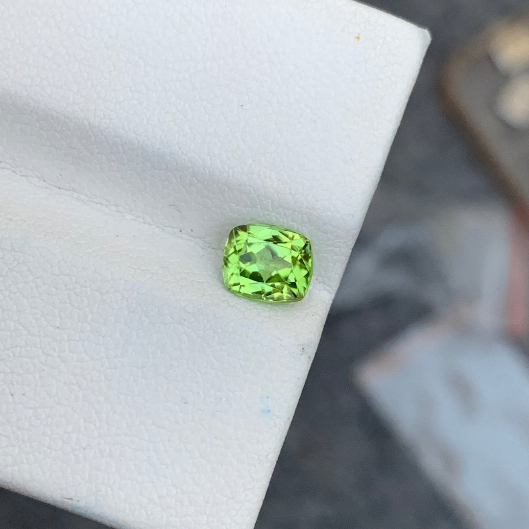 1.40 Carats Lovely Natural  Faceted Brilliant Cut Cushion Shape Apple Green Peridot