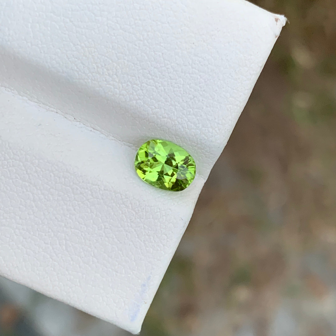 1.40 Carats Magnificent Natural Loose Fancy Cut Oval Shape Apple Green Peridot