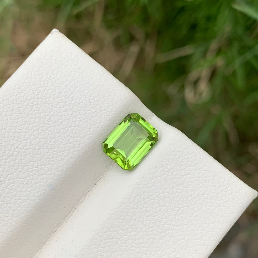 2.05 Carats Lustrous Loose Peridot