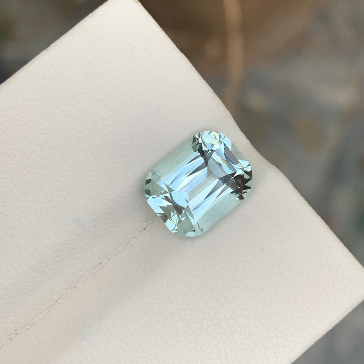 3.65 Carats Gorgeous Natural Loose Aquamarine