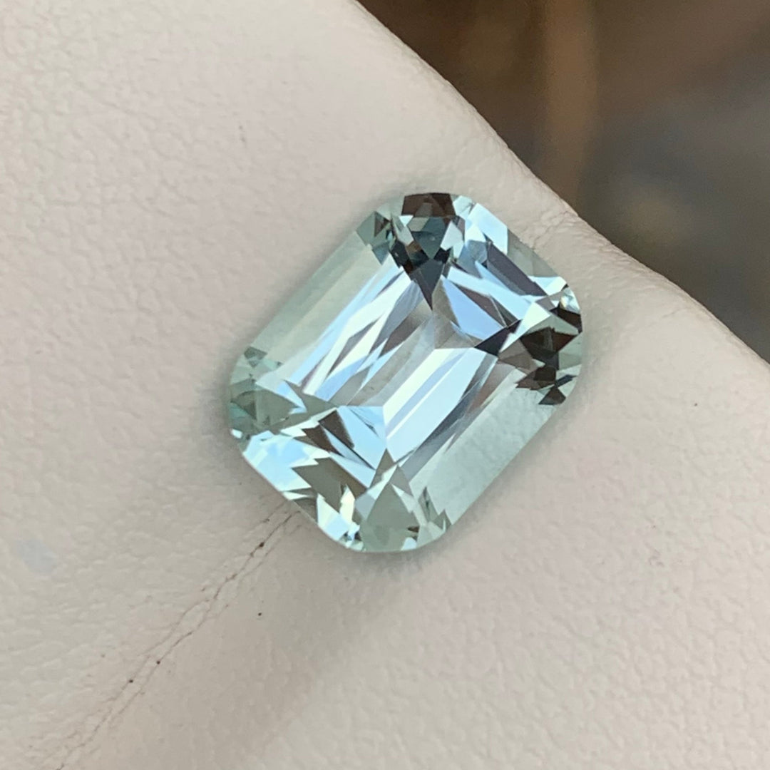 3.65 Carats Gorgeous Natural Loose Aquamarine