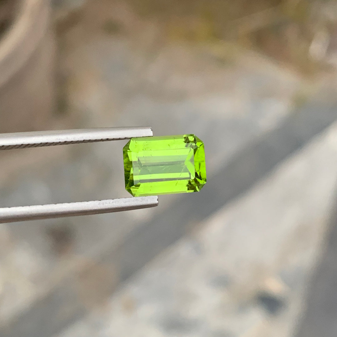 3.40 Carats Adorable Natural Loose Emerald Shape Apple Green Peridot