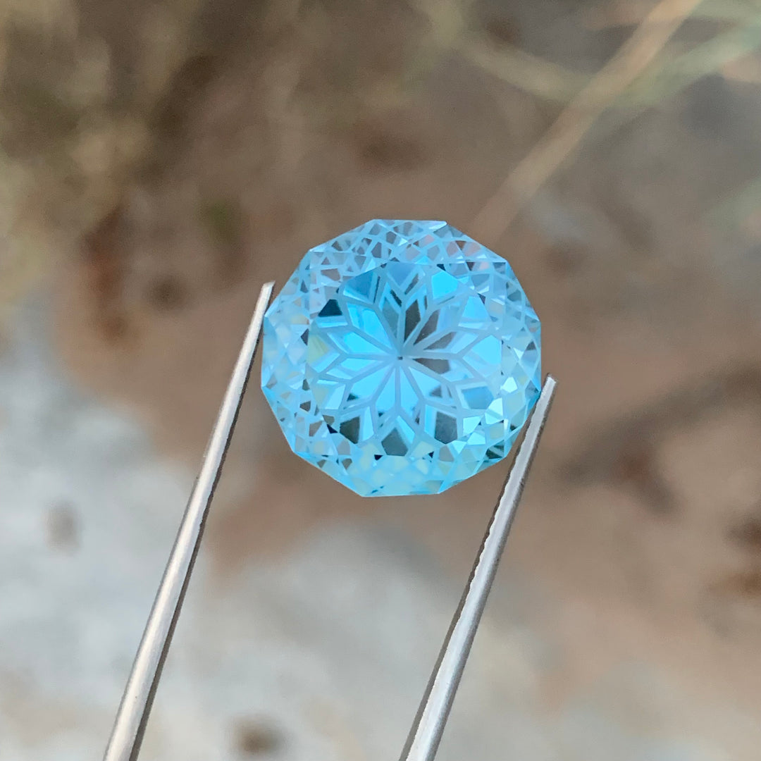 19.65 Carats Lovely Loose Round Flower Cut Blue Topaz - Glitter Gemstones