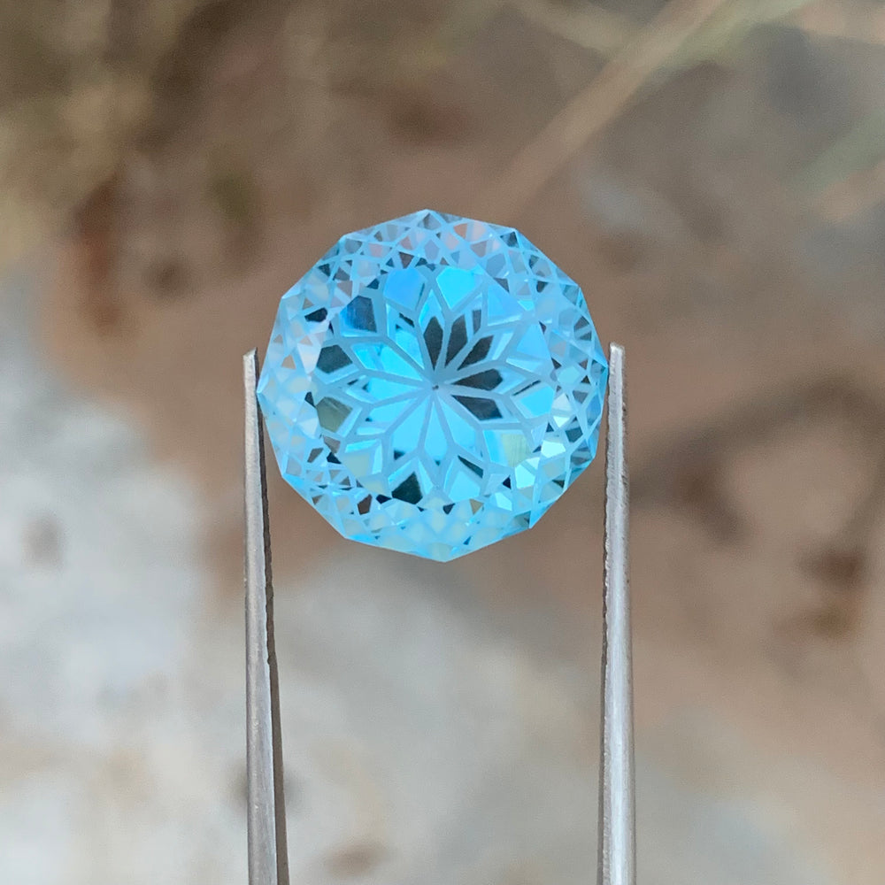19.65 Carats Lovely Loose Round Flower Cut Blue Topaz - Glitter Gemstones