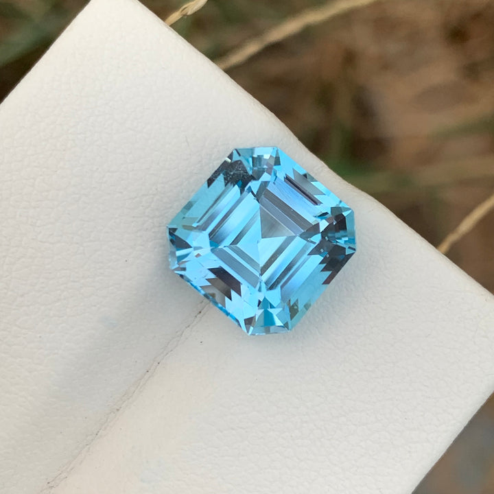 9.70 Carats Stunning Natural Loose Topaz