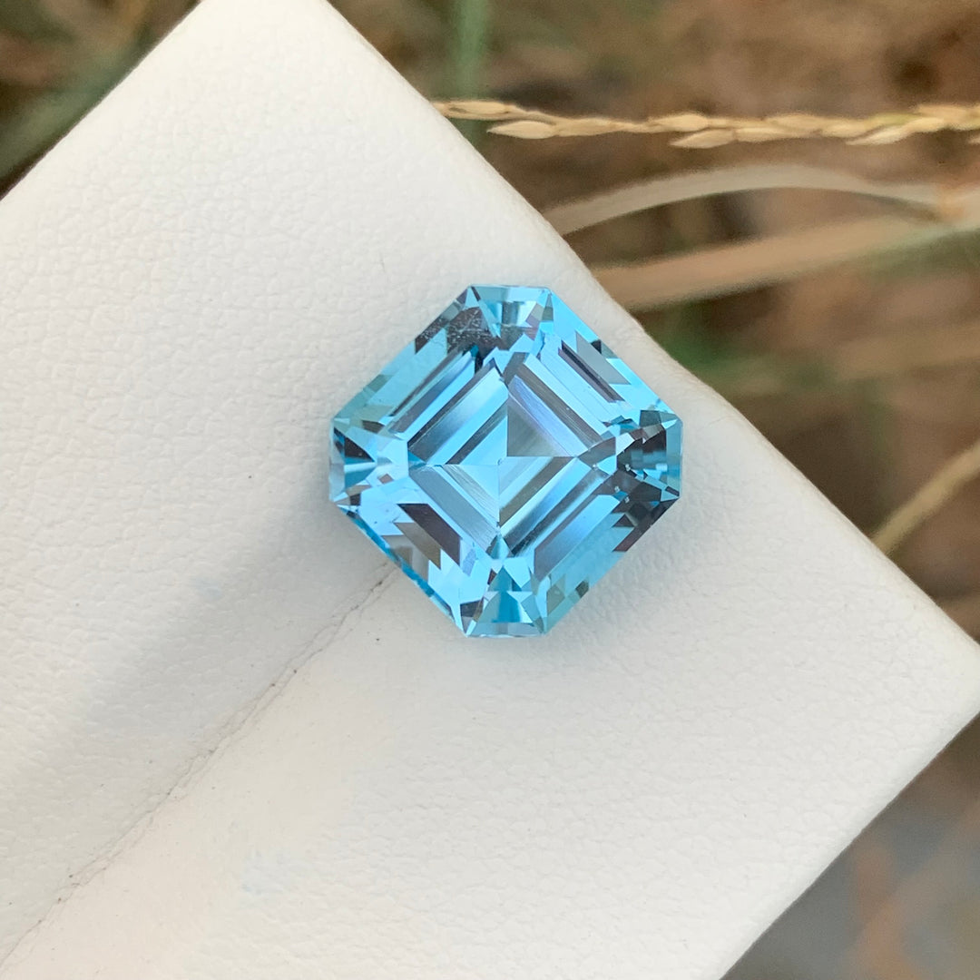 9.70 Carats Stunning Natural Loose Topaz