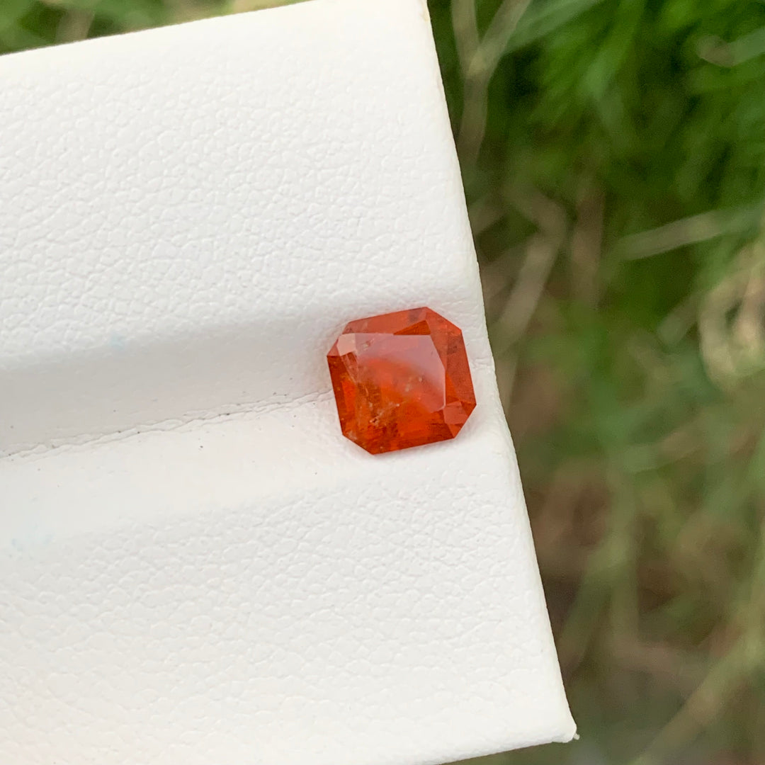 2.30 Carats Gorgeous Natural Faceted Hessonite Garnet