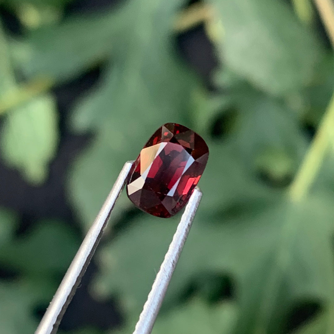  Loose Cushion Cut Red Spinal