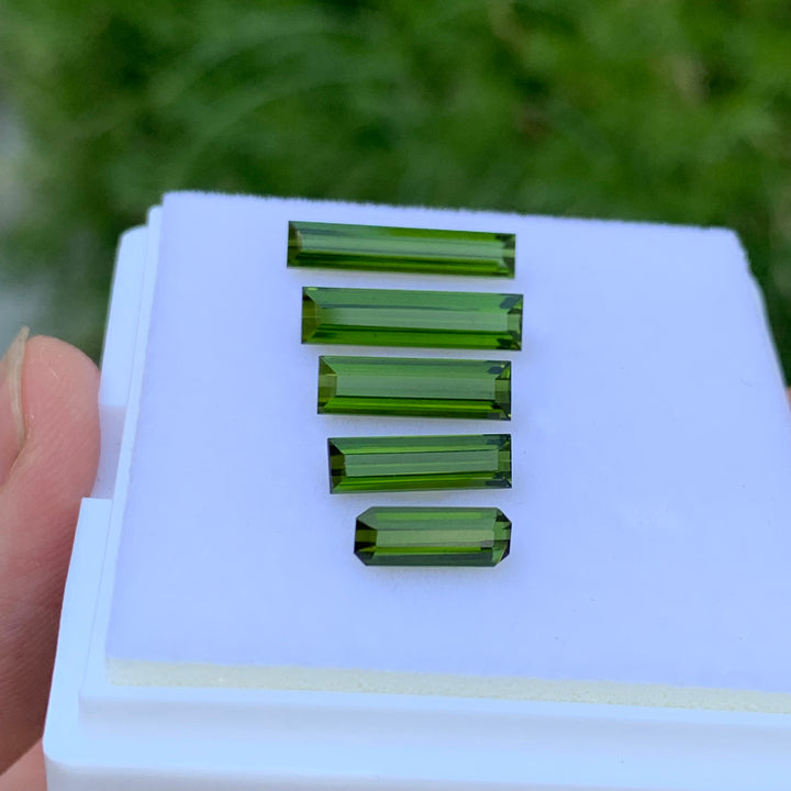 7.30 Carats Gorgeous Faceted Green Tourmaline Jewelry Wifi Set