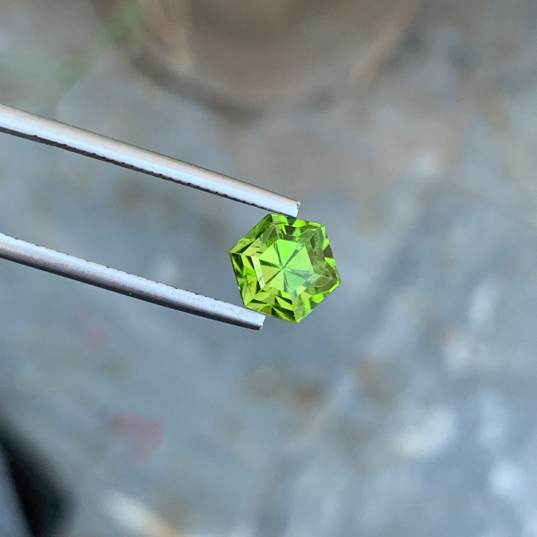 3.35 Carats Lovely Natural Loose Peridot