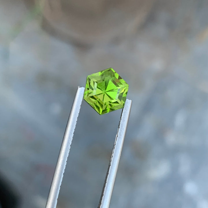 3.35 Carats Lovely Natural Loose Peridot