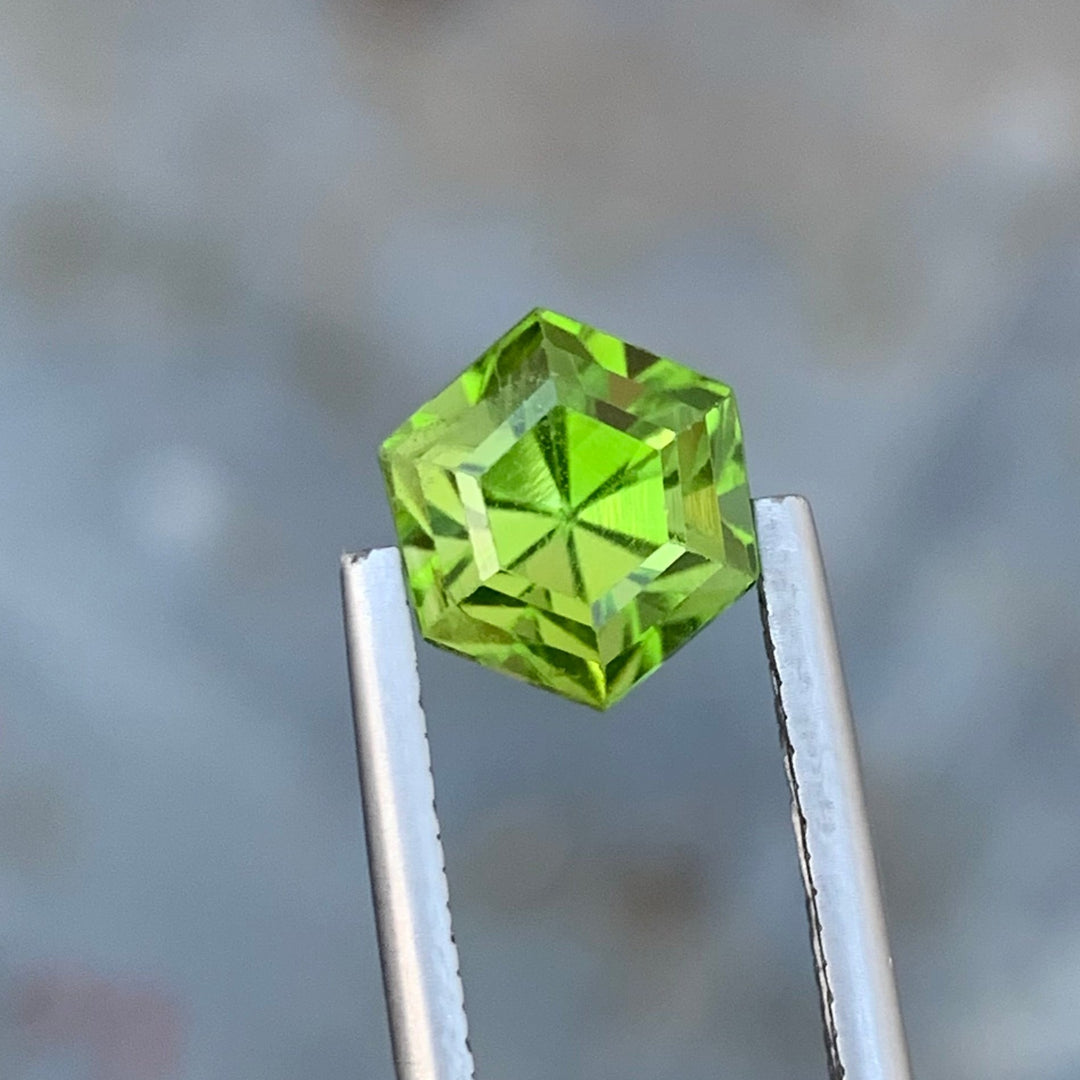 3.35 Carats Lovely Natural Loose Peridot