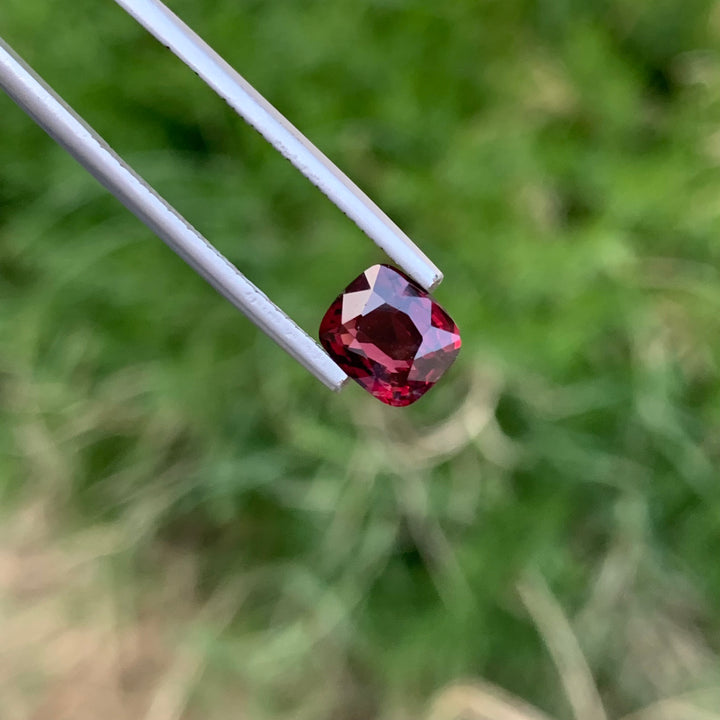 1.80 Carats Gorgeous Natural Faceted Spinel