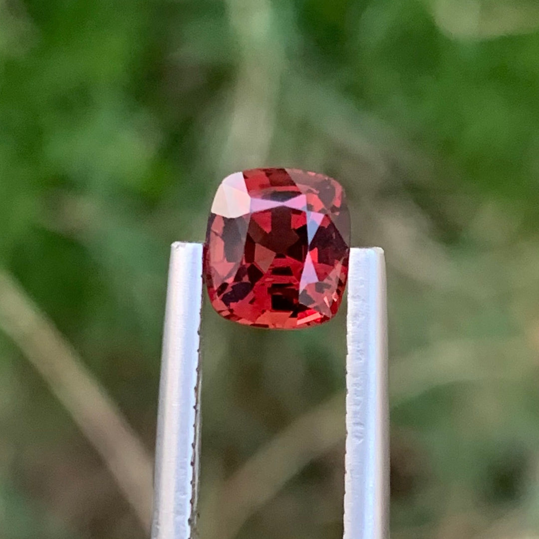 1.30 Carats Gorgeous Natural Faceted Spinel