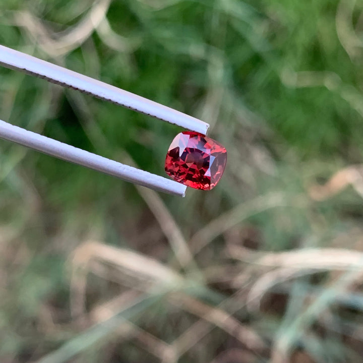 1.30 Carats Gorgeous Natural Faceted Spinel