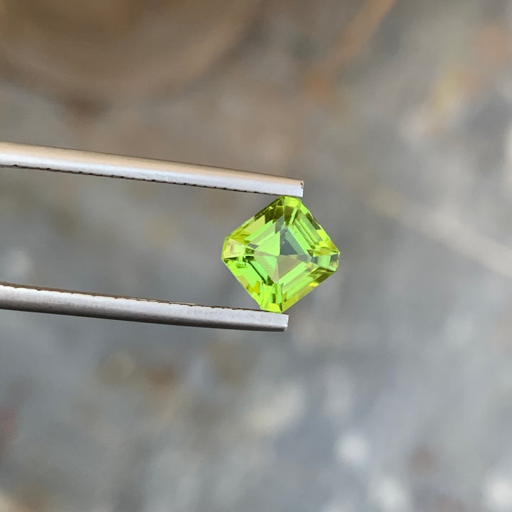 1.90 Carats Adorable Faceted Apple Green Peridot