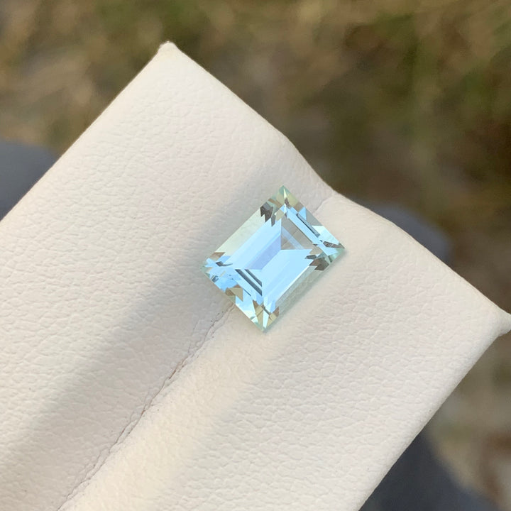 2.00 Carats Beautiful Loose Natural Aquamarine