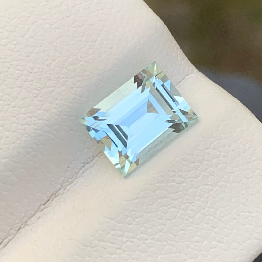 2.00 Carats Beautiful Loose Natural Aquamarine