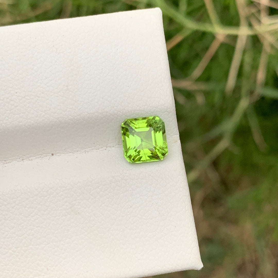 2.10 Carats Stunning Natural Loose Peridot