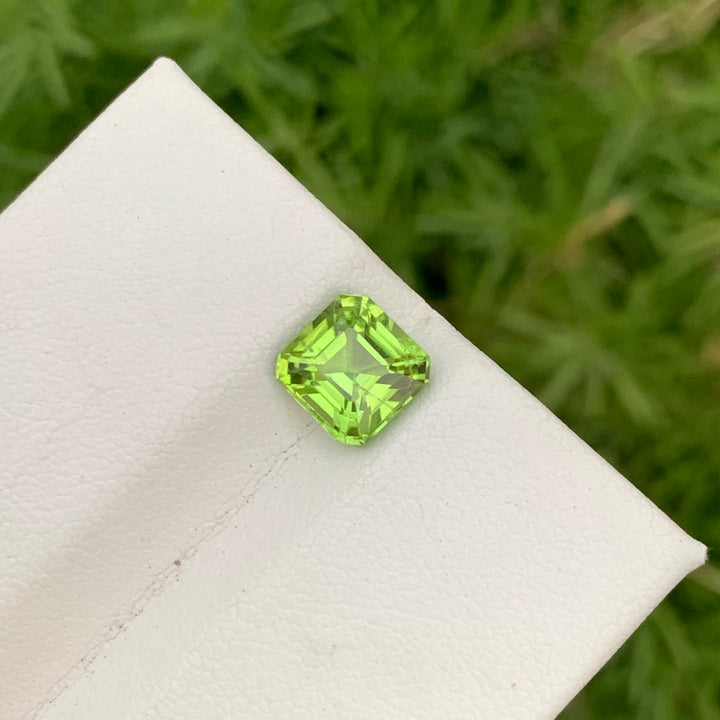 2.10 Carats Stunning Natural Loose Peridot