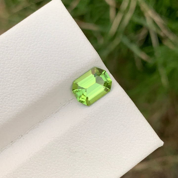 1.95 Carats Amazing Natural Loose Peridot