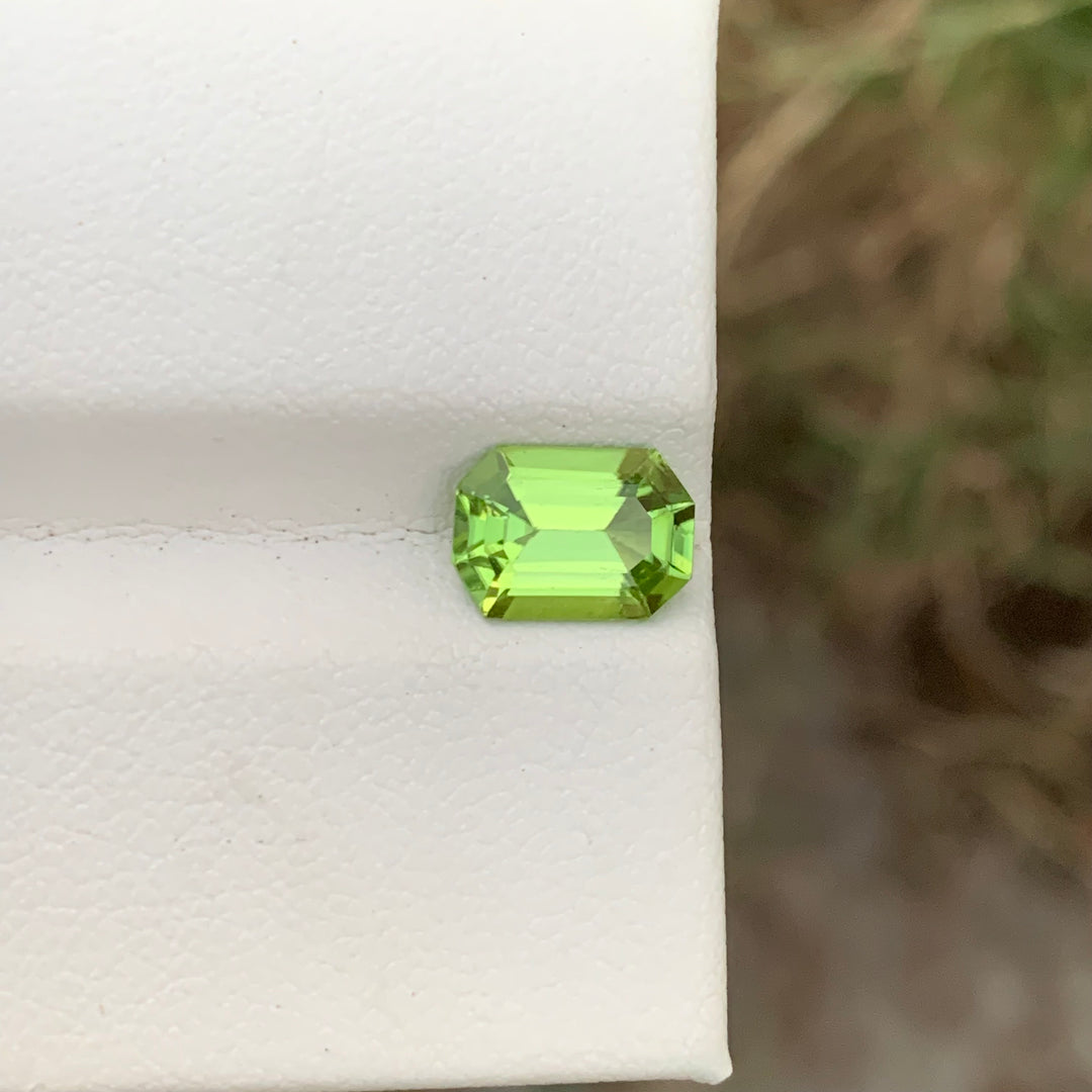 1.95 Carats Amazing Natural Loose Peridot