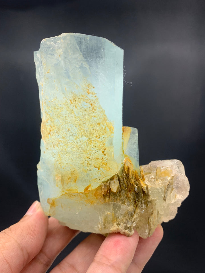 431.5 Grams Lovely Natural Dual Aquamarine Crystal Attached With Fluorite