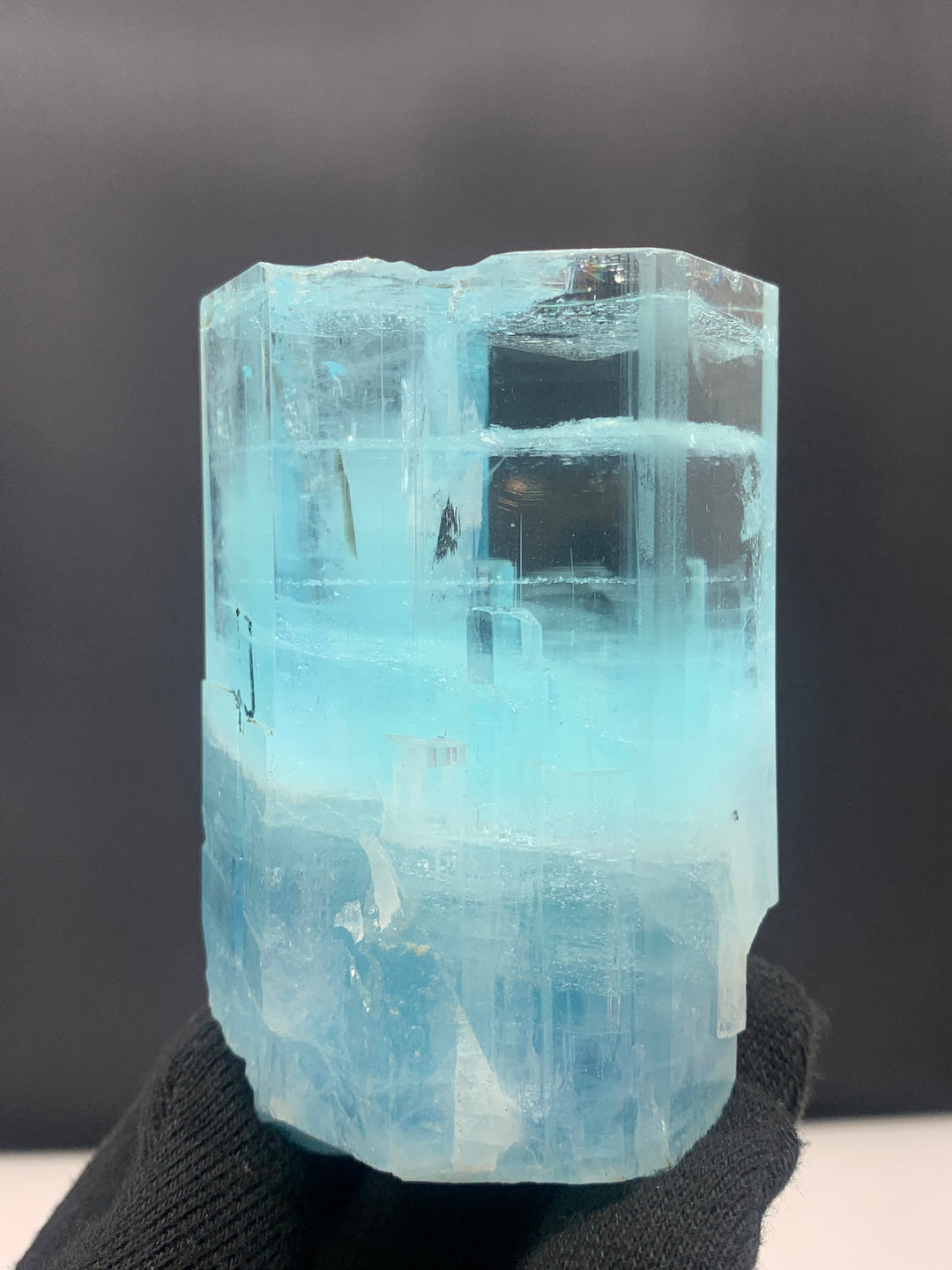 392.15 Grams Lovely Natural Aquamarine Crystal