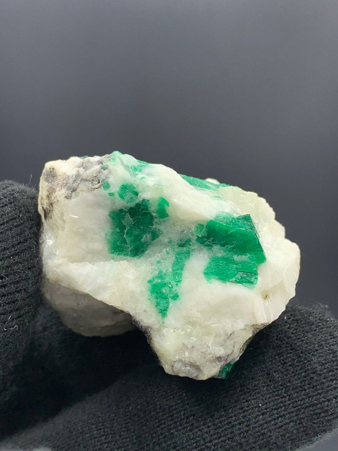 52.22 Grams Gorgeous Emerald Specimen