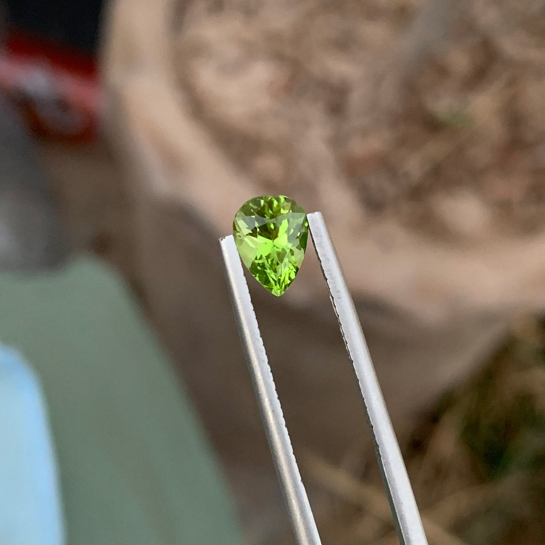 1.55 Carats Pretty Natural Loose Tear Shape Peridot