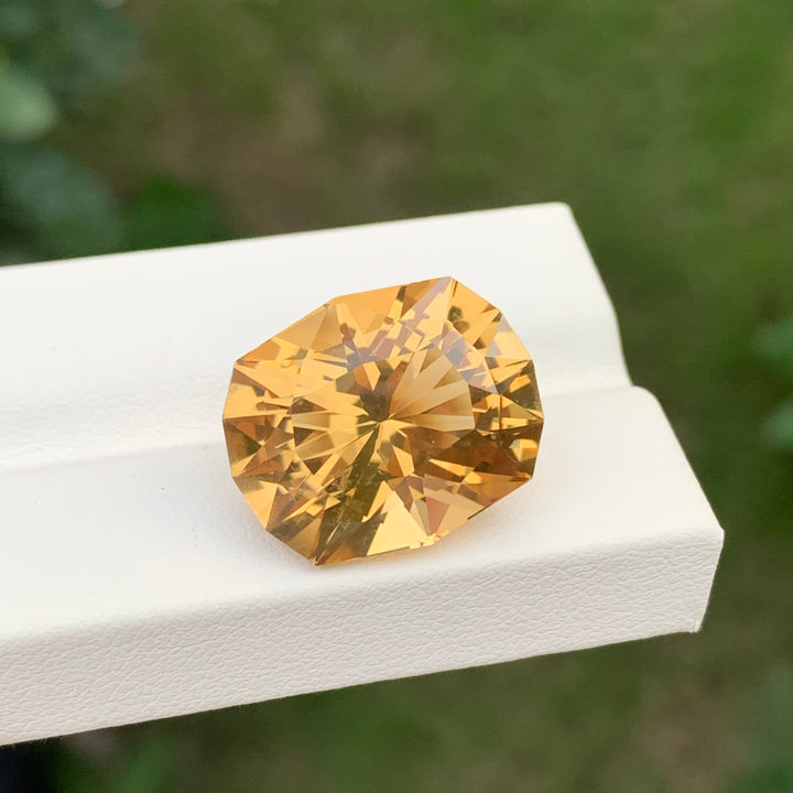 18.85 Carats Loose Citrine Fancy Cut